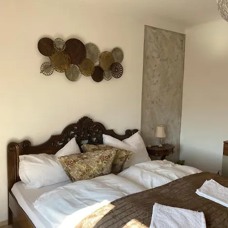 Apartments Let Me In * Portschach am Woerthersee