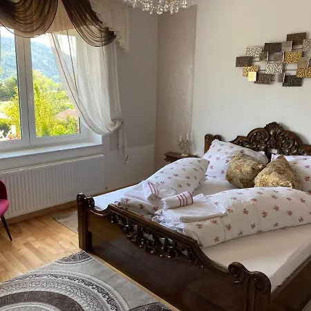 Apartments Let Me In Portschach am Woerthersee