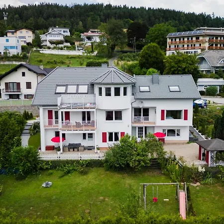 Apartments Let Me In Portschach am Woerthersee