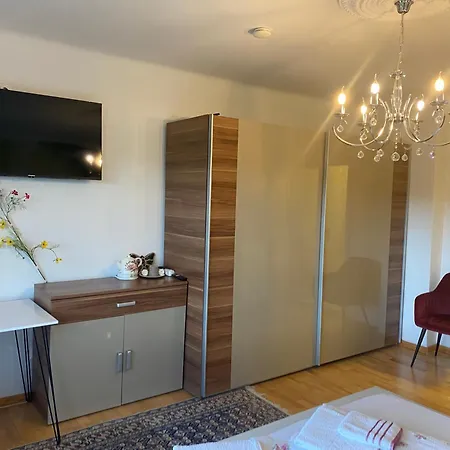 Let Me In * Pörtschach am Wörthersee