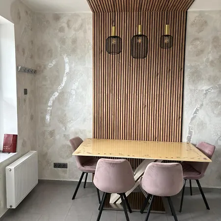 Apartment Apartments Let Me In Portschach am Woerthersee