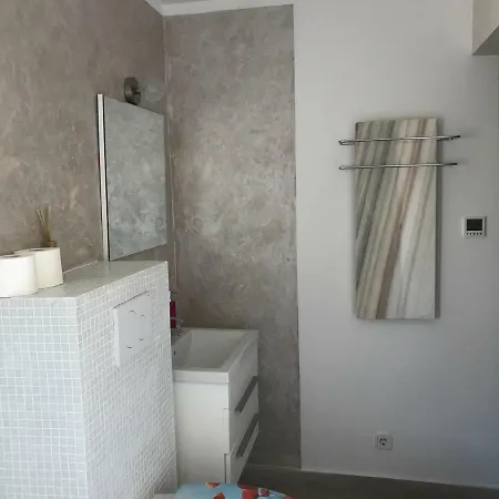 Apartment Apartments Let Me In Portschach am Woerthersee