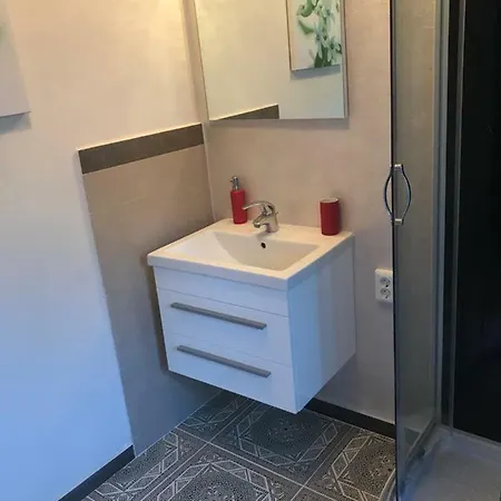 Apartments Let Me In Apartment