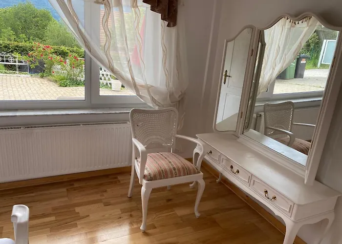 Let Me In Apartament *