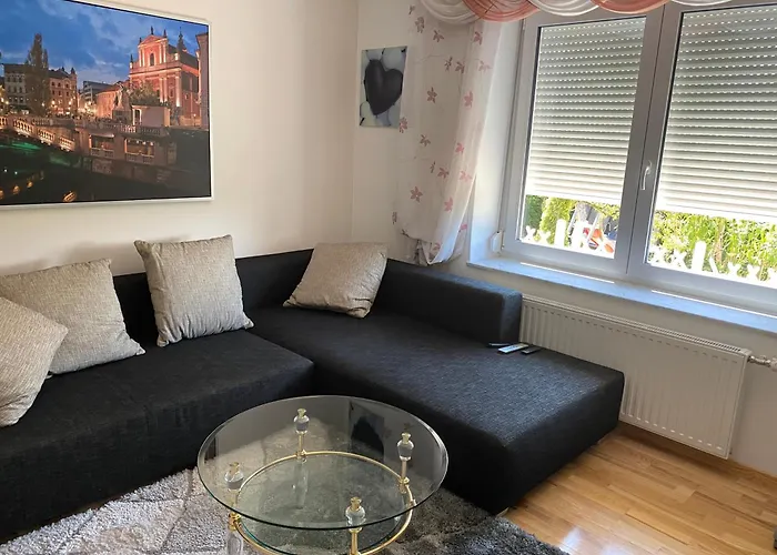 Let Me In Apartament